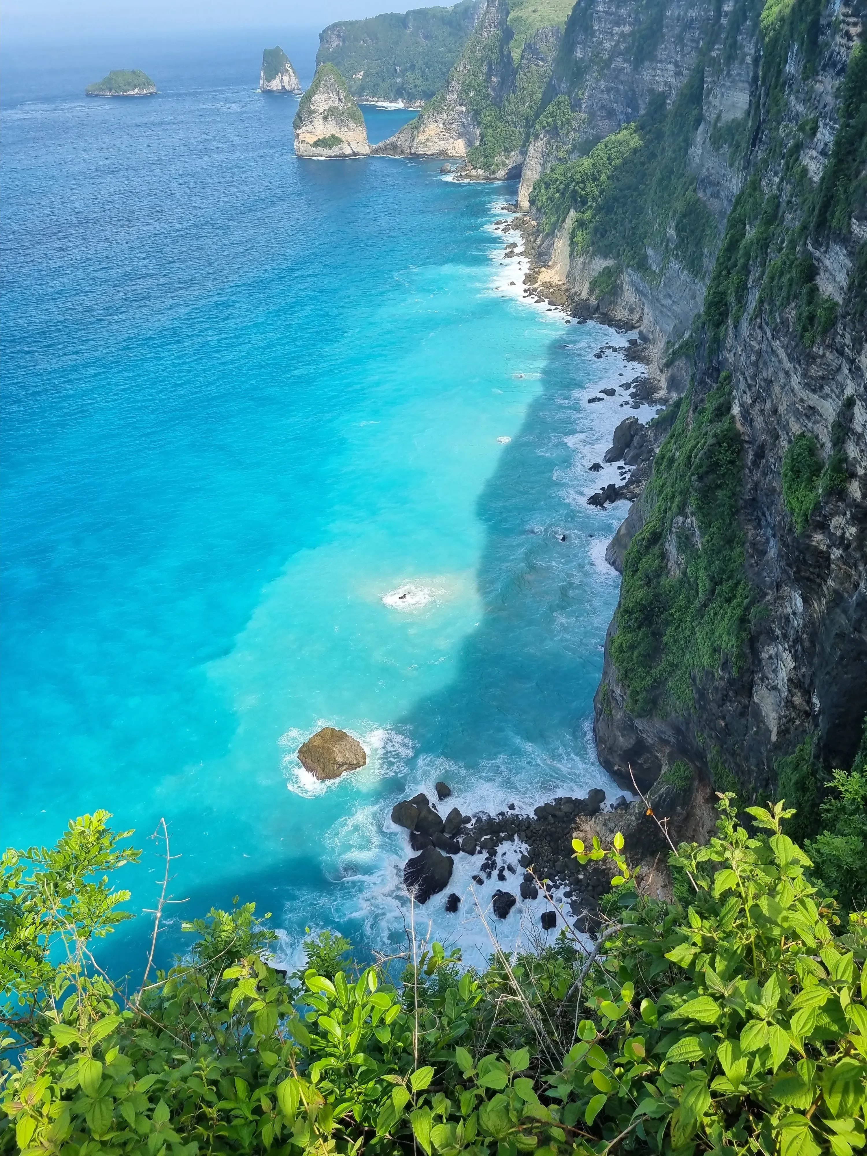 TavelBuddys Bali visit diamond beach.